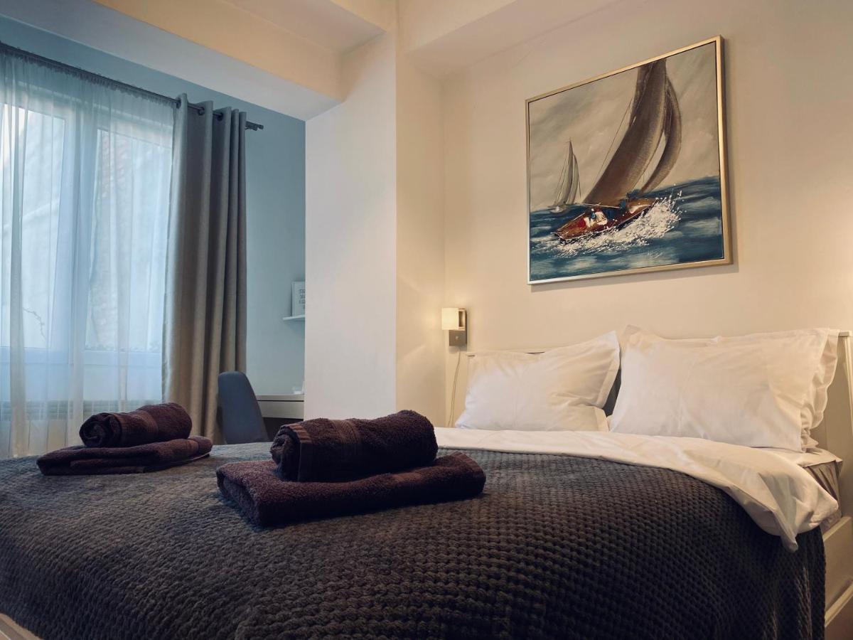 Downtown Studio Apartment Cluj-Napoca Luaran gambar