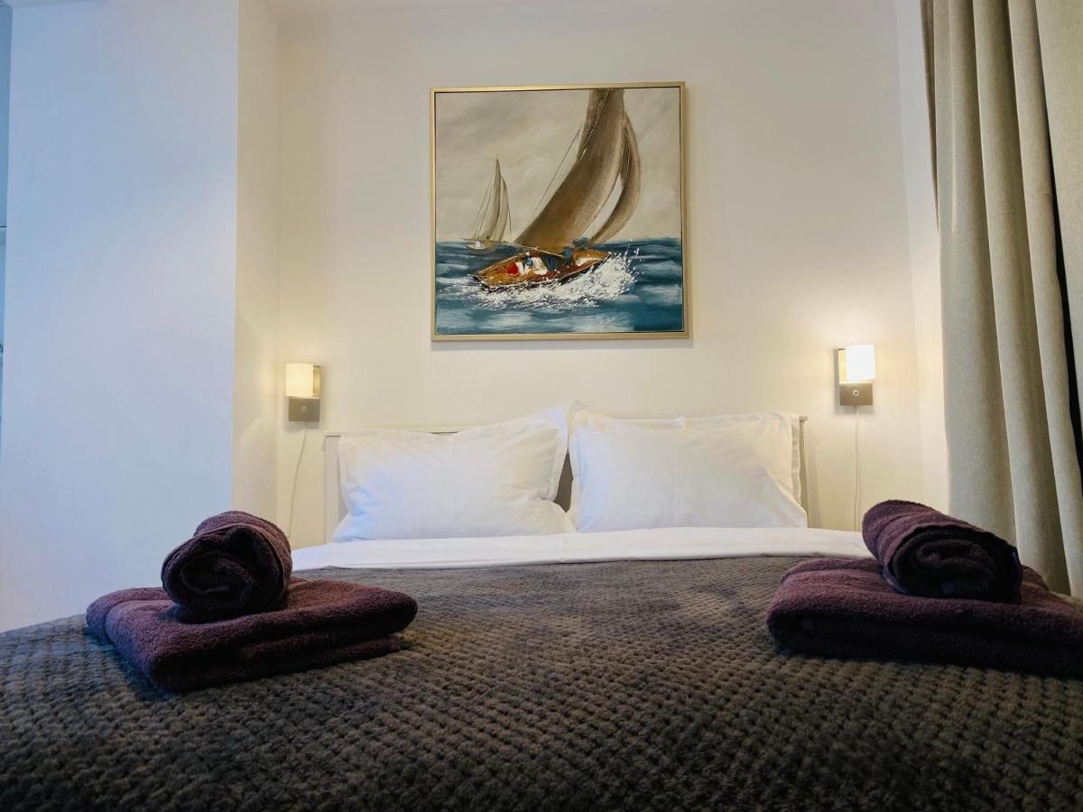 Downtown Studio Apartment Cluj-Napoca Luaran gambar